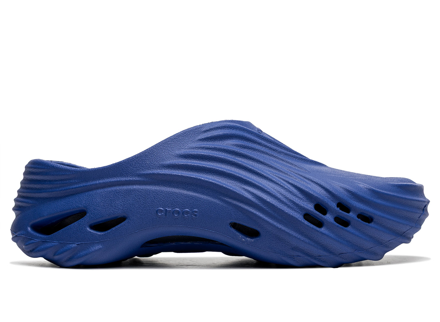 Crocs Echo Wave in Sapphire