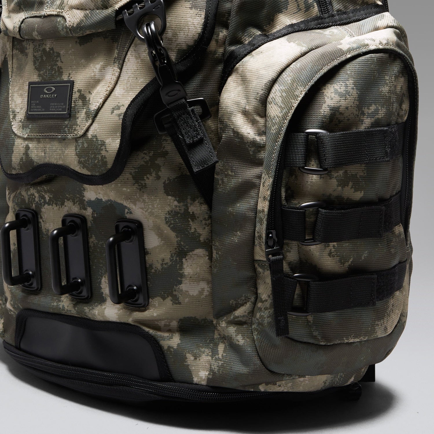 Oakley Kitchen Sink Backpack in Off-Slope Camo Green product view 6