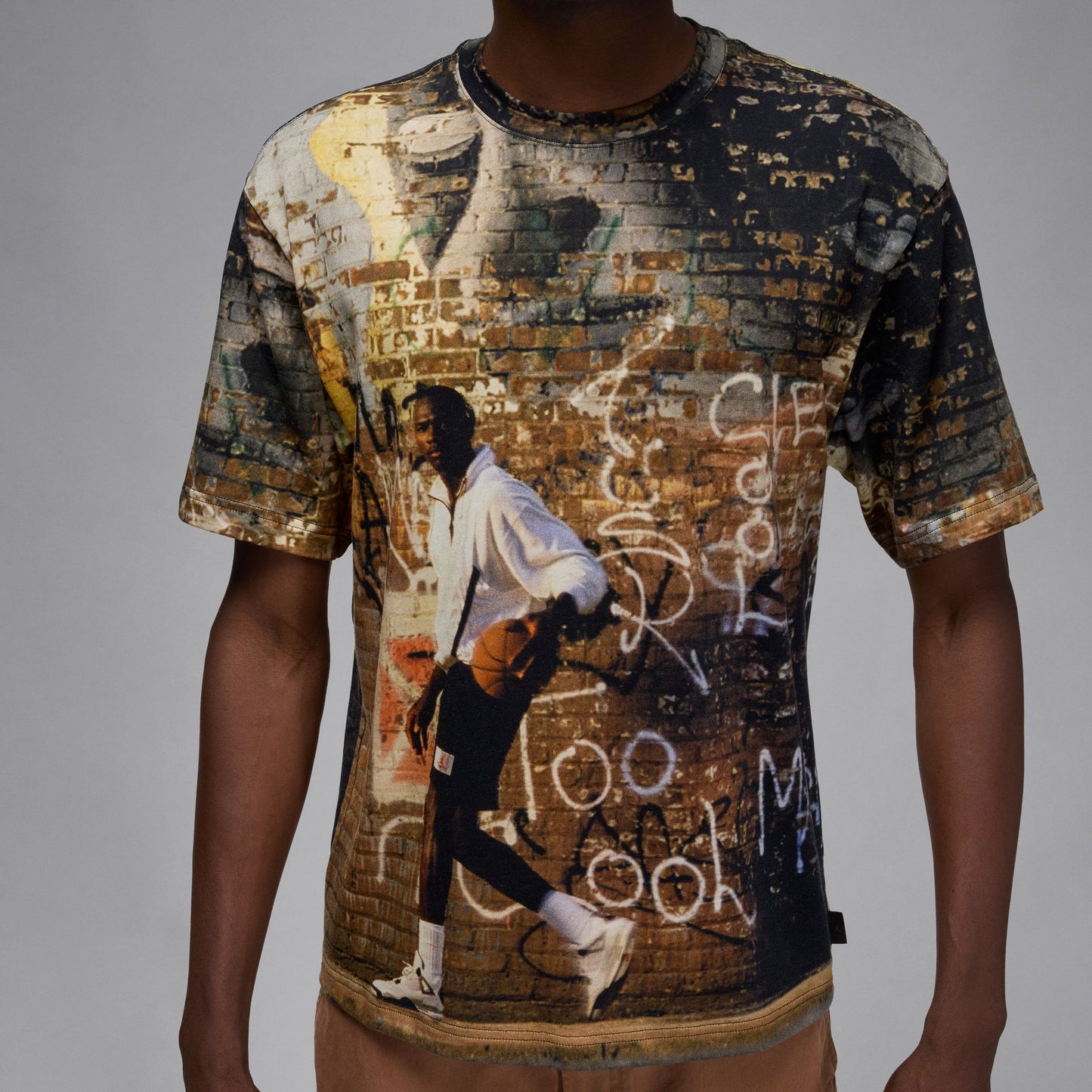 Air Jordan 85 T-Shirt in Off Noir / Sail