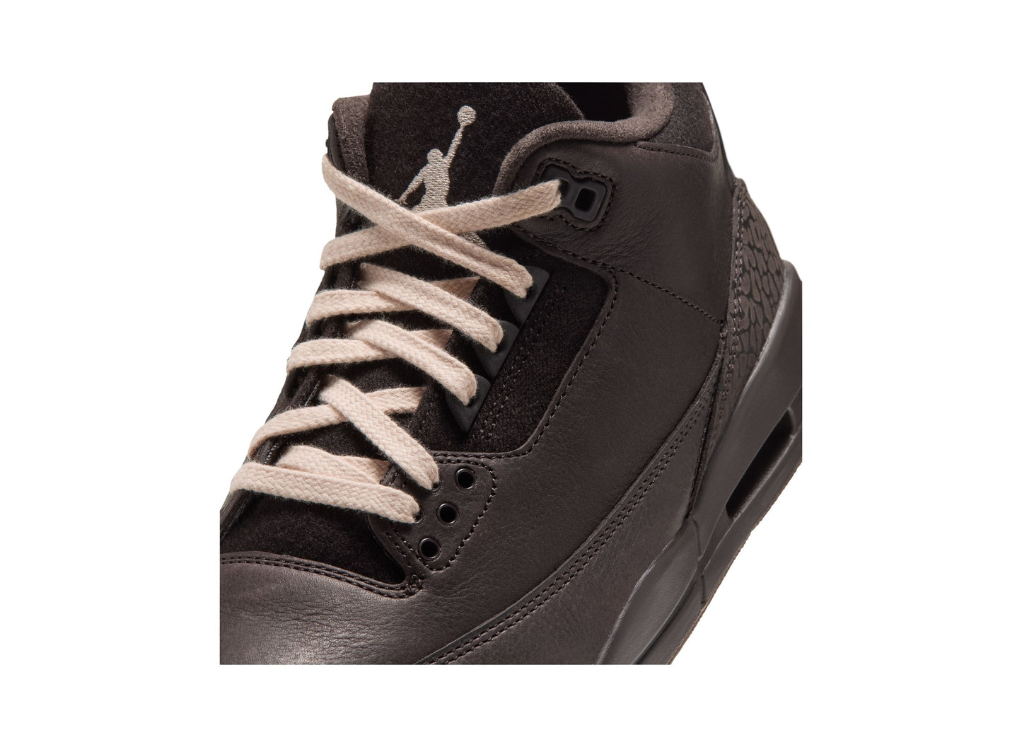 Women’s Air Jordan 3 Retro Fireside CK9246-200 upper detail