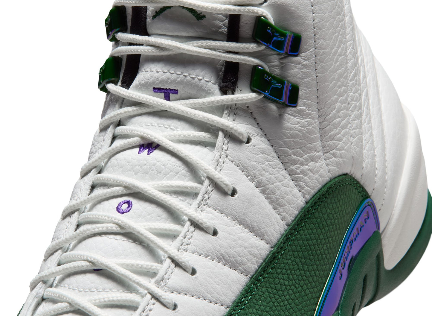 Air Jordan 12 Retro Bucks CT8013-103 lace detail