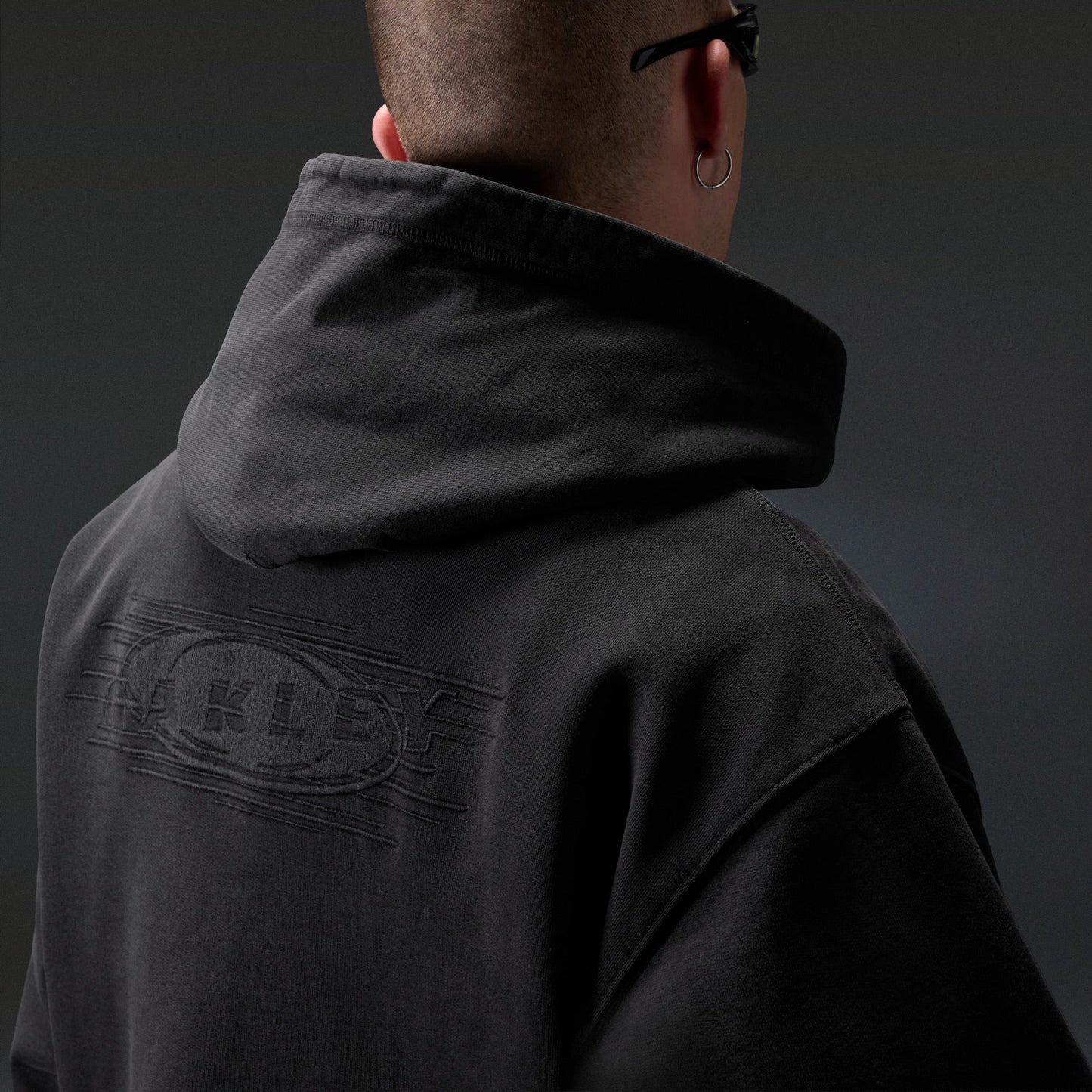 Oakley Echo Mod Embroidered Hoodie 021 model view 3