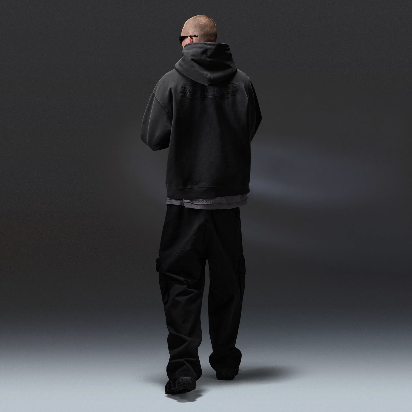 Oakley Echo Mod Embroidered Hoodie 021 model view 5