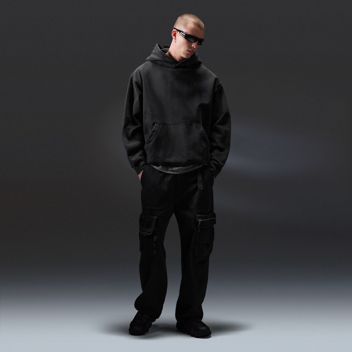 Oakley Echo Mod Embroidered Hoodie 021 model view 1