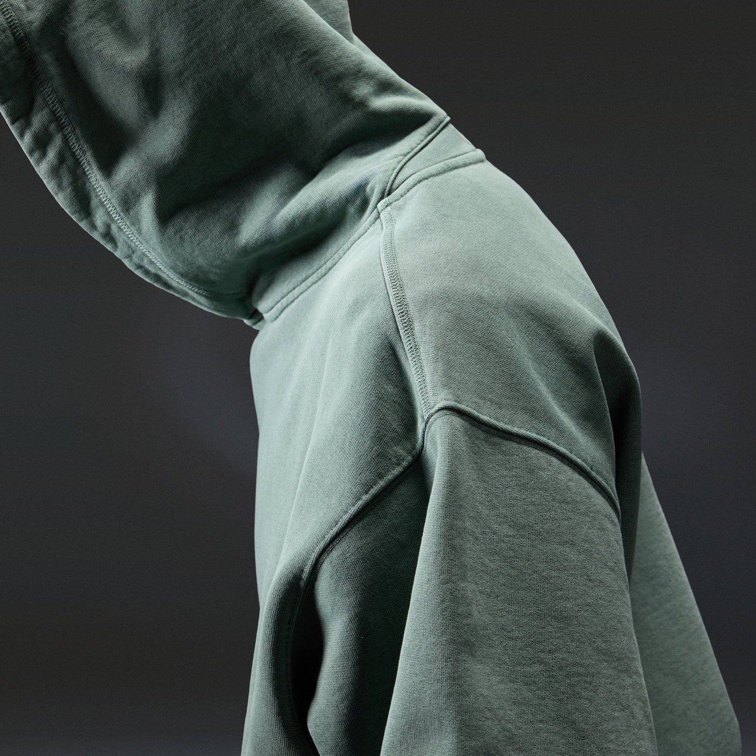 Oakley Echo Mod Embroidered Hoodie 74O model view 3