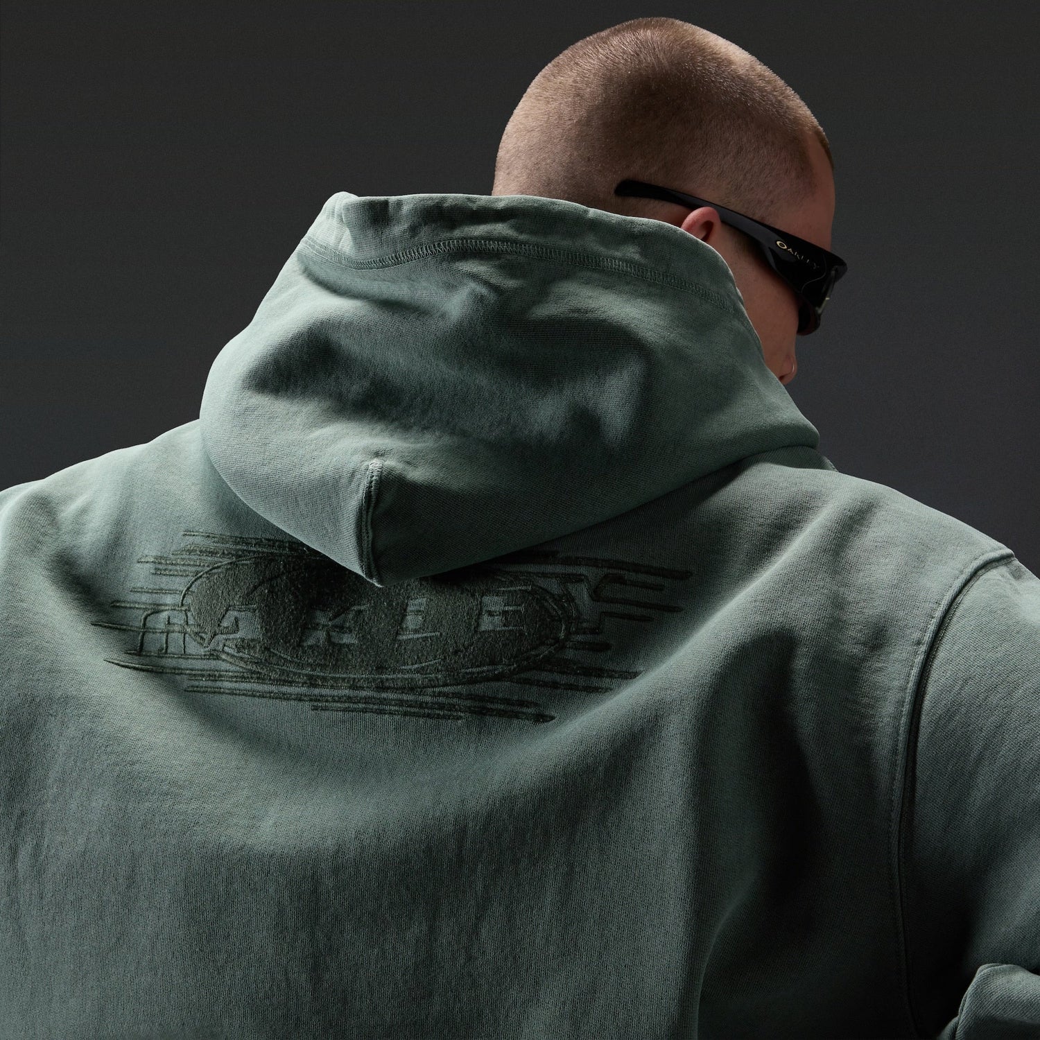 Oakley Echo Mod Embroidered Hoodie 74O model view 4