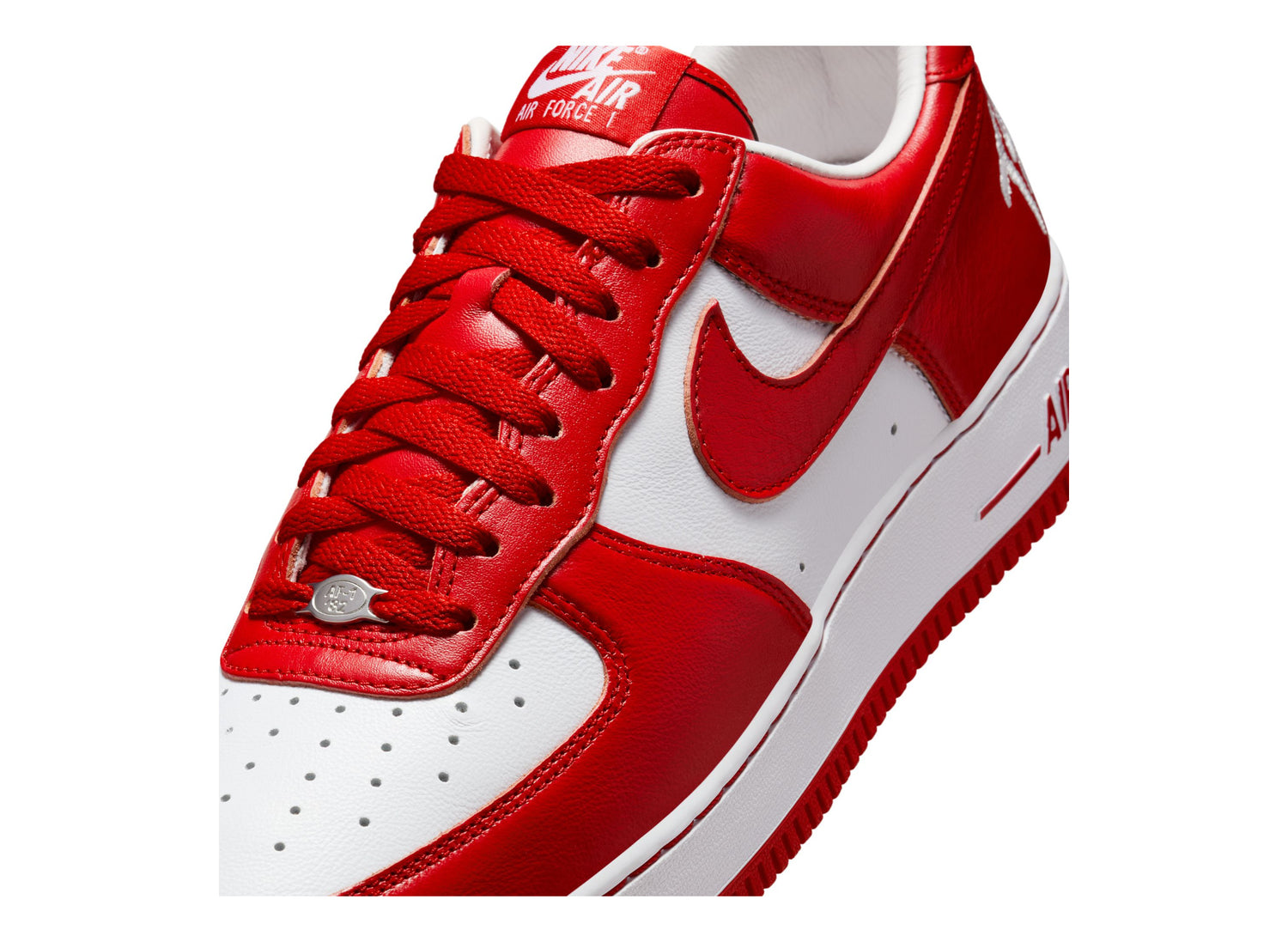 Terror Squad x Nike Air Force 1 Low II4391-100 upper detail