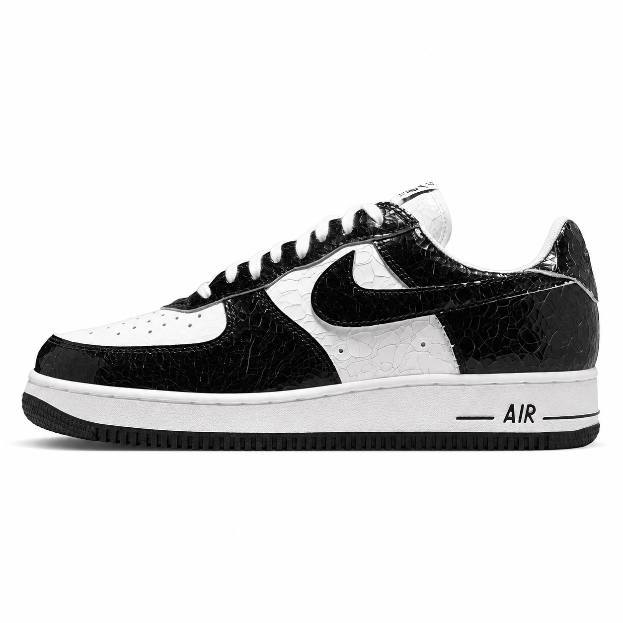Nike Air Force 1 '01 Premium Cracked Leather JA0248-300 in Black / White