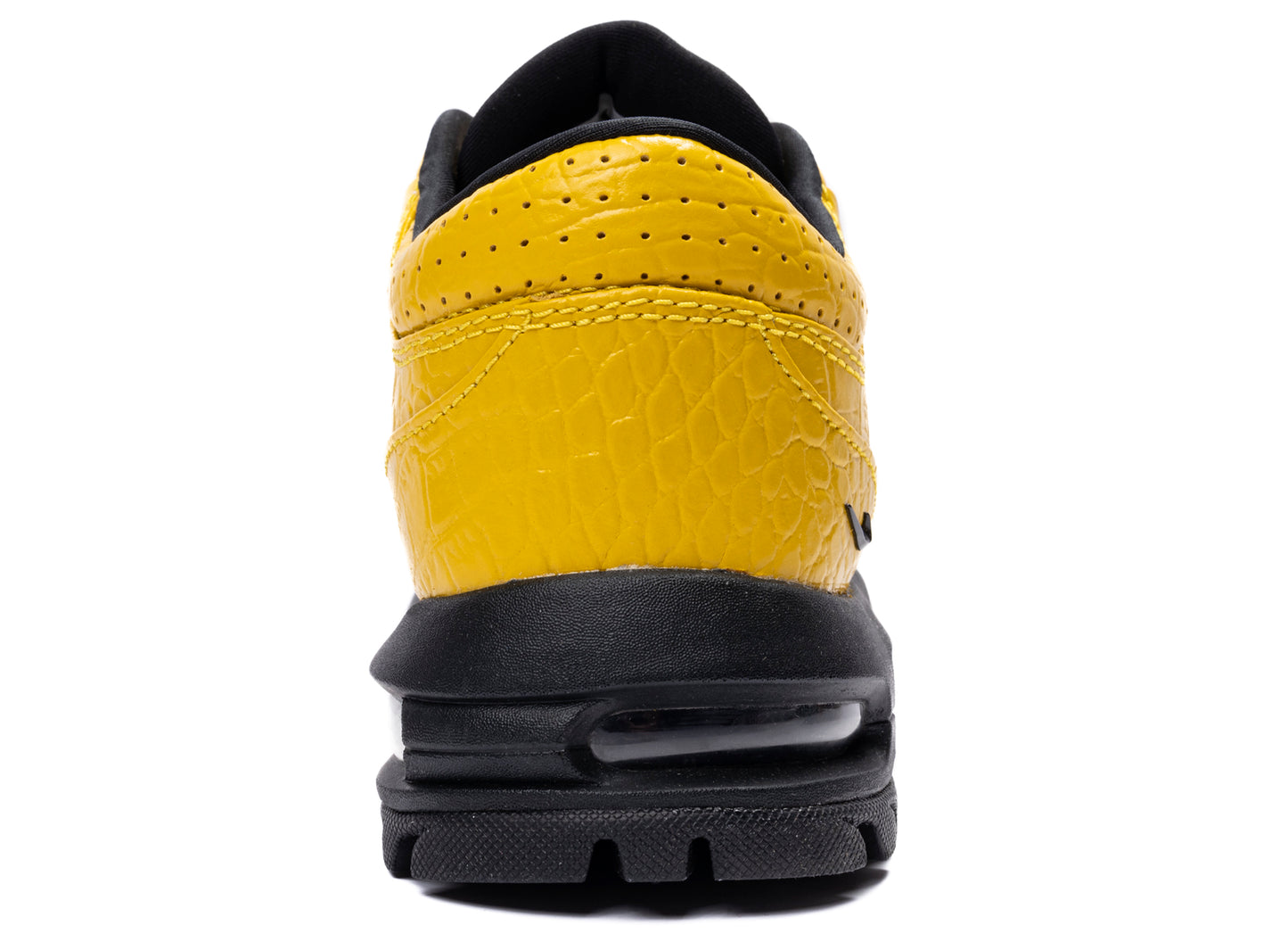 Nike Air Max Goadome Low in Vivid Sulfur / Black