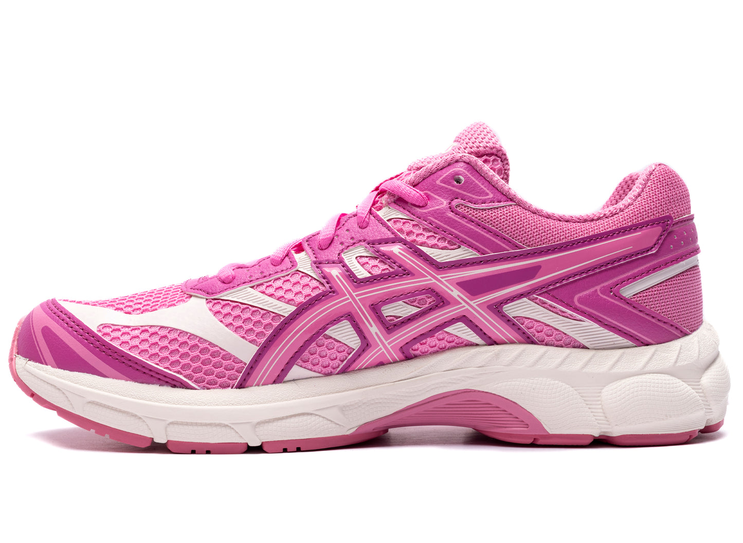 GS Asics Gel-Cumulus 16 in 'Dragon Fruit / Raspberry'