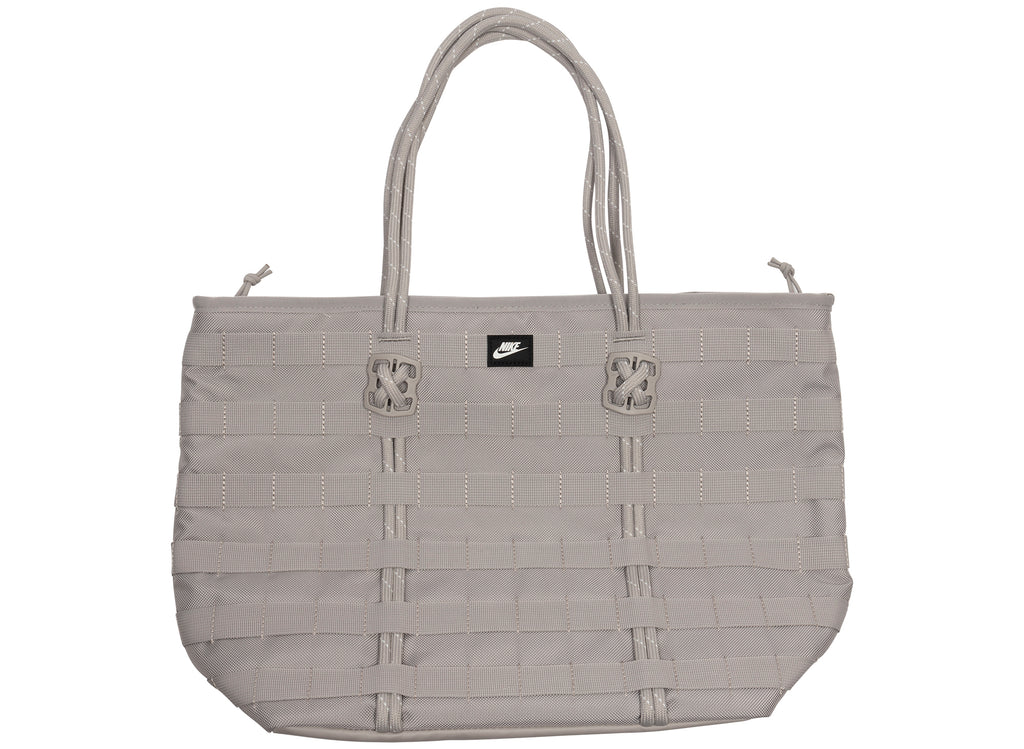 Nike Sportswear Tote