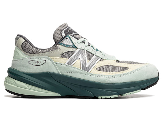 New Balance Made in USA 990v6 U990GT6