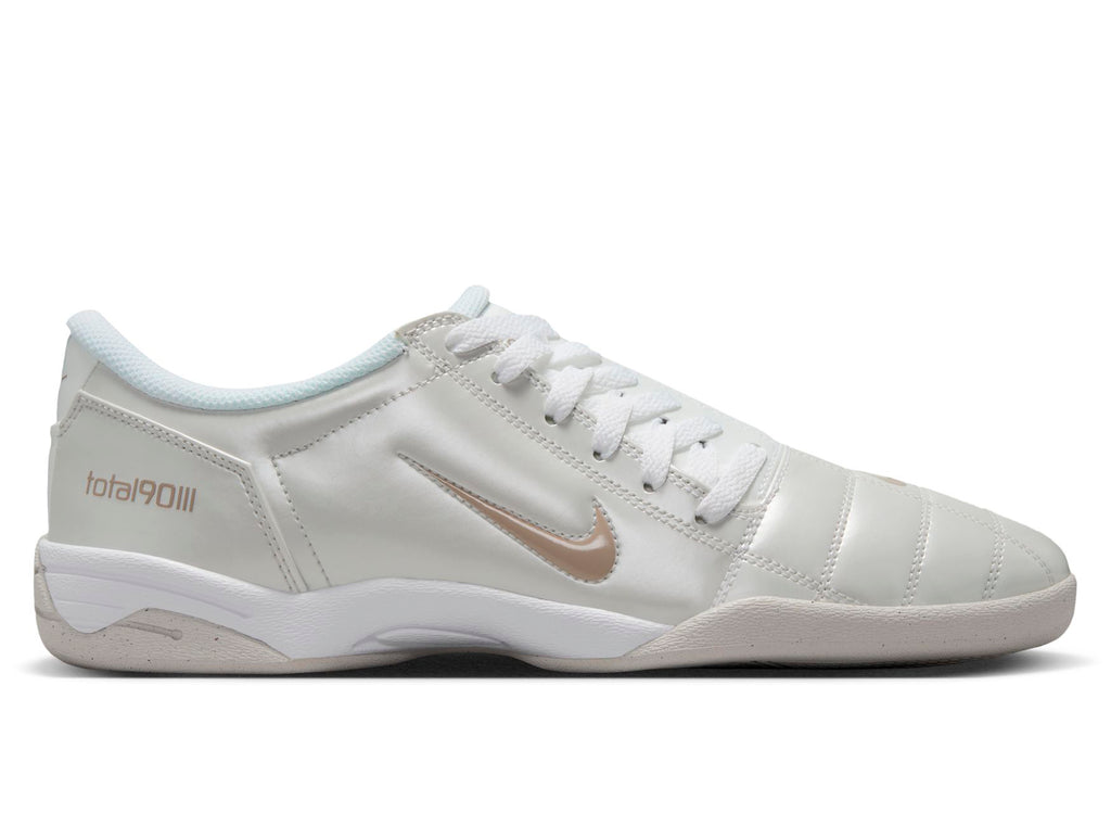 Nike Total 90