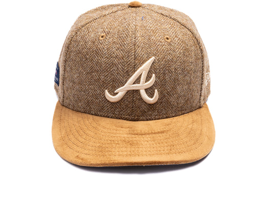 New Era Atlanta Braves Moon Brisbane Moss 59Fifty Fitted Hat