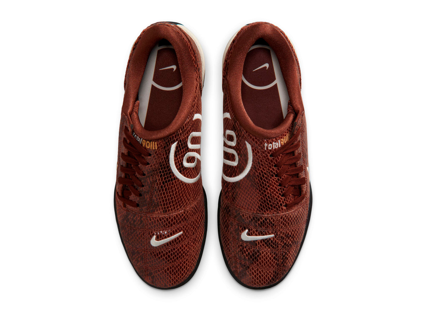 Women's Nike Total 90 SE