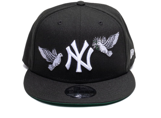 New Era New York Yankees Peace Snapback Hat xld