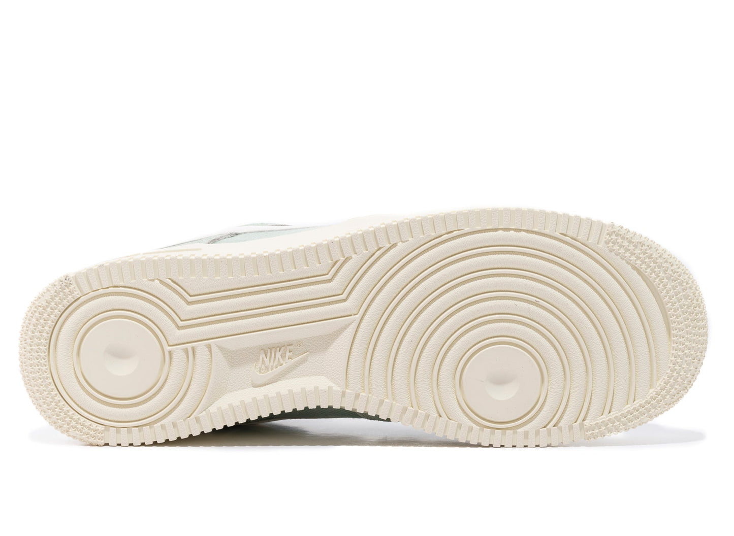 Nike Air Force 1 '07 LV8