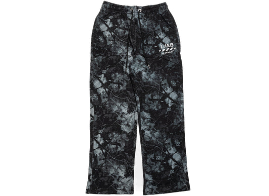 L/AB c/o Off-White™ Printed Camo Sweatpant in Black