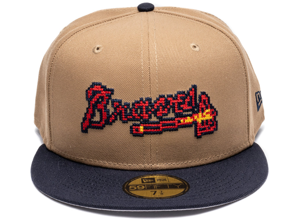 New Era Classic 8-Bit Wordmark Atlanta Braves Fitted Hat