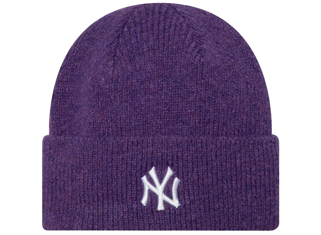 Women's New Era New York Yankees Wide Cuff Beanie in Purple