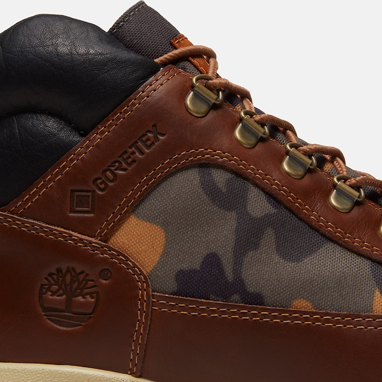 Timberland Field Boot with GORE-TEX in Brown Full-Grain / Camo - ALT7