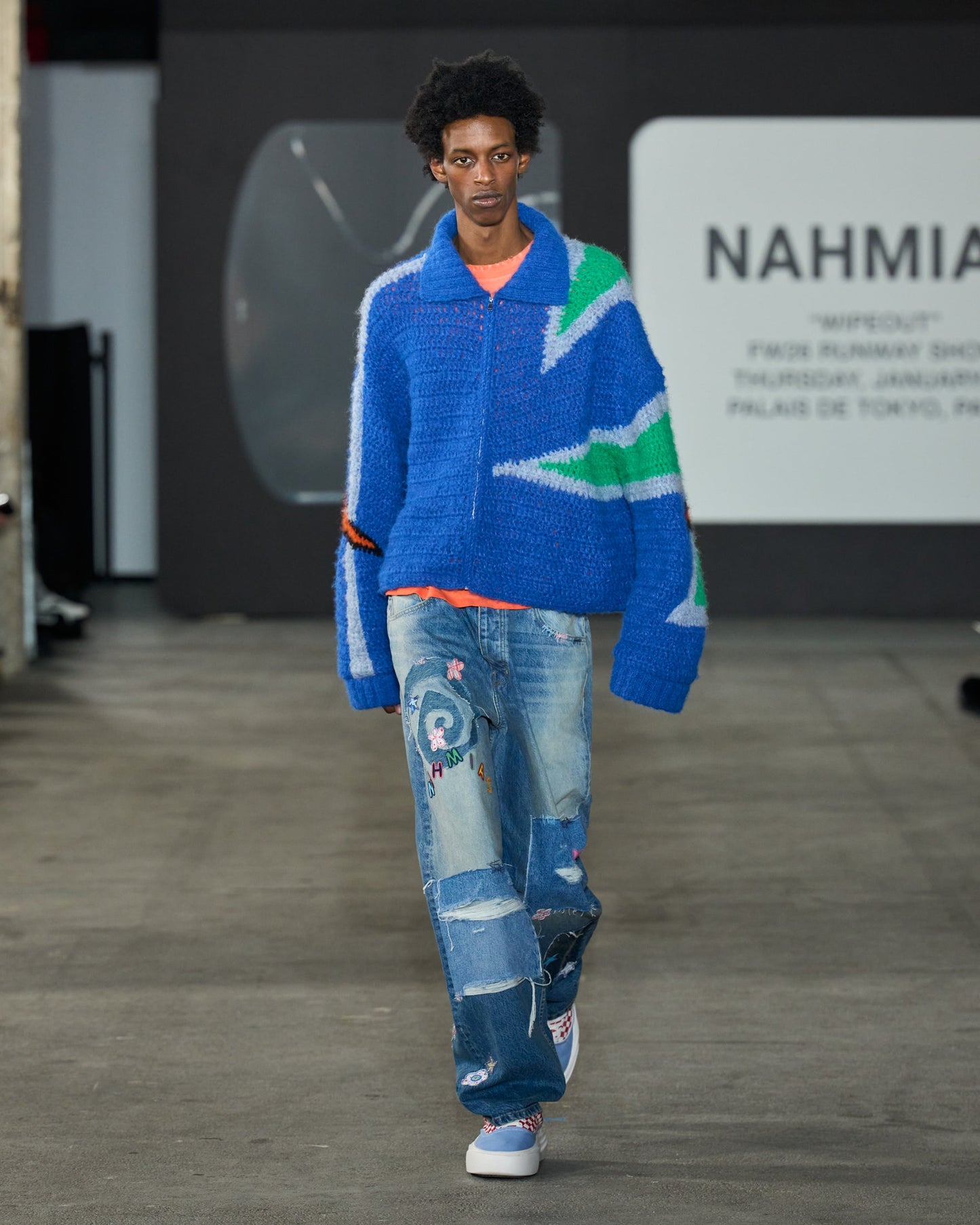 Nahmias Wipeout Novelty Jean in Medium Indigo Wash view 5