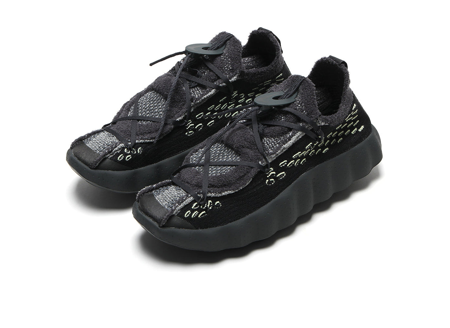 Nike Mind 002 Flyknit IR2176-002 in Black / Dark Smoke Grey / Anthracite — front angle pair
