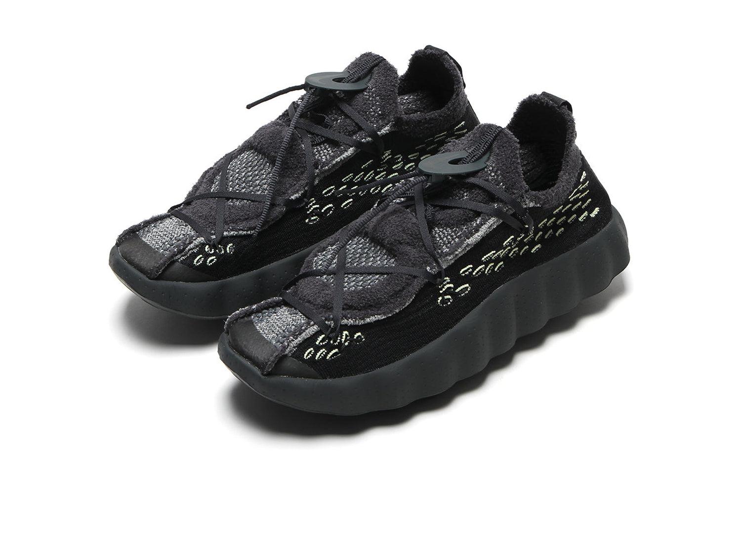 Nike Mind 002 Flyknit IR2176-002 in Black / Dark Smoke Grey / Anthracite — front angle pair