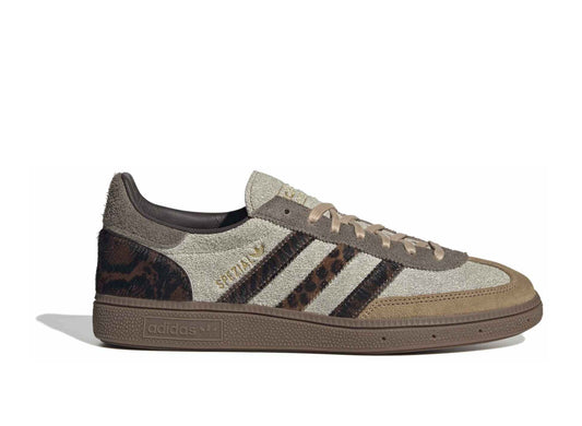 Adidas Handball Spezial in Khaki / Preloved Brown