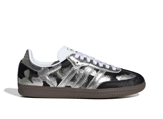 Women's Adidas Samba OG in Core Black / Silver Metallic