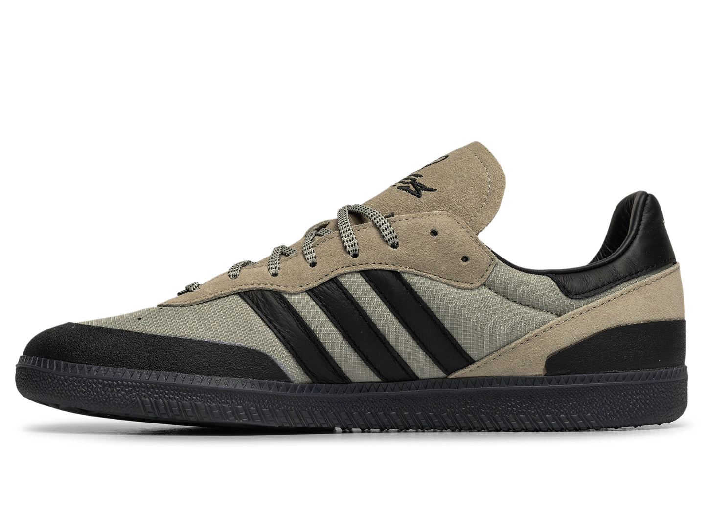 Adidas x 100 Thieves Palos Hills - view 3
