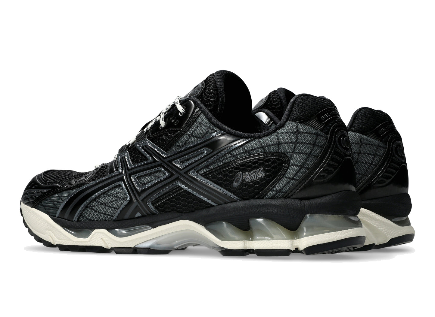 Asics GEL-NIMBUS 10.1 in Black / Black, front left view