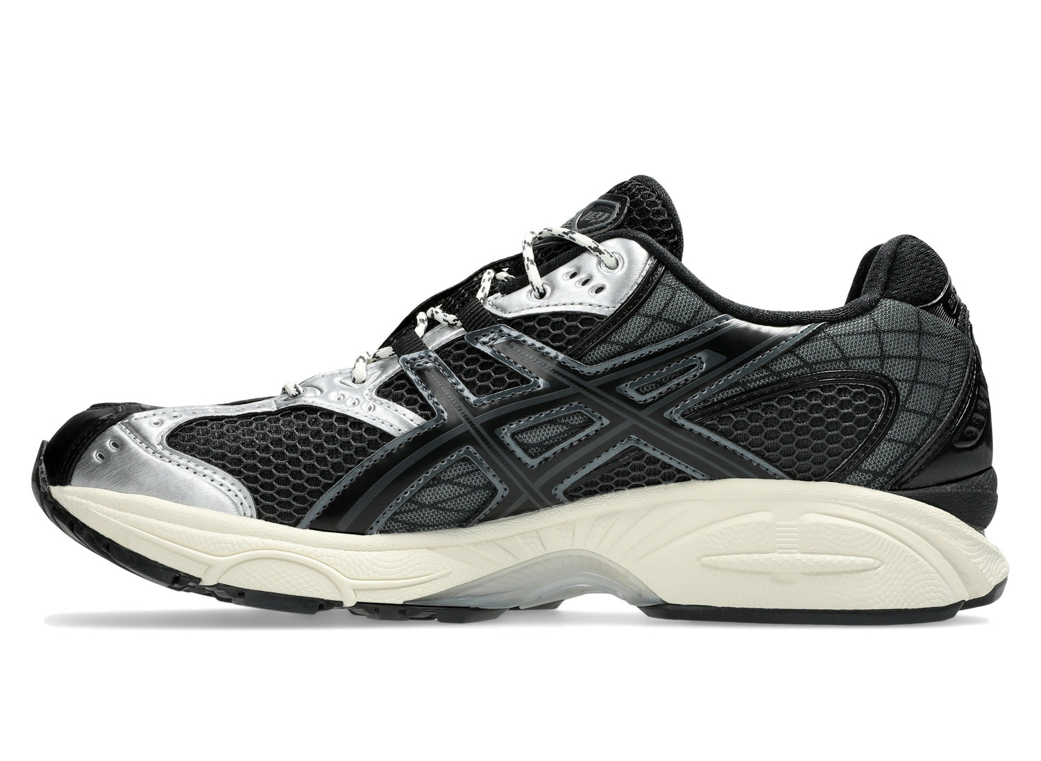Asics GEL-NIMBUS 10.1 in Black / Black, right side view