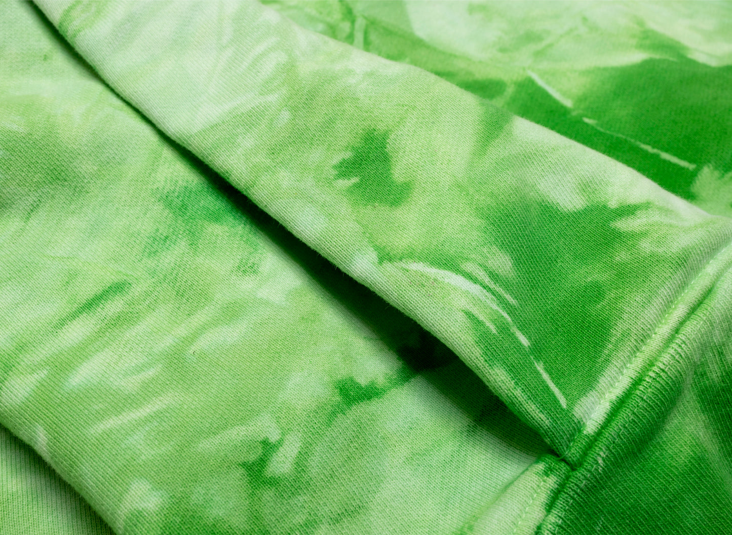 Barriers Cowrie Shell Hidden Pocket Hoodie in Green Marble Dye — view 4