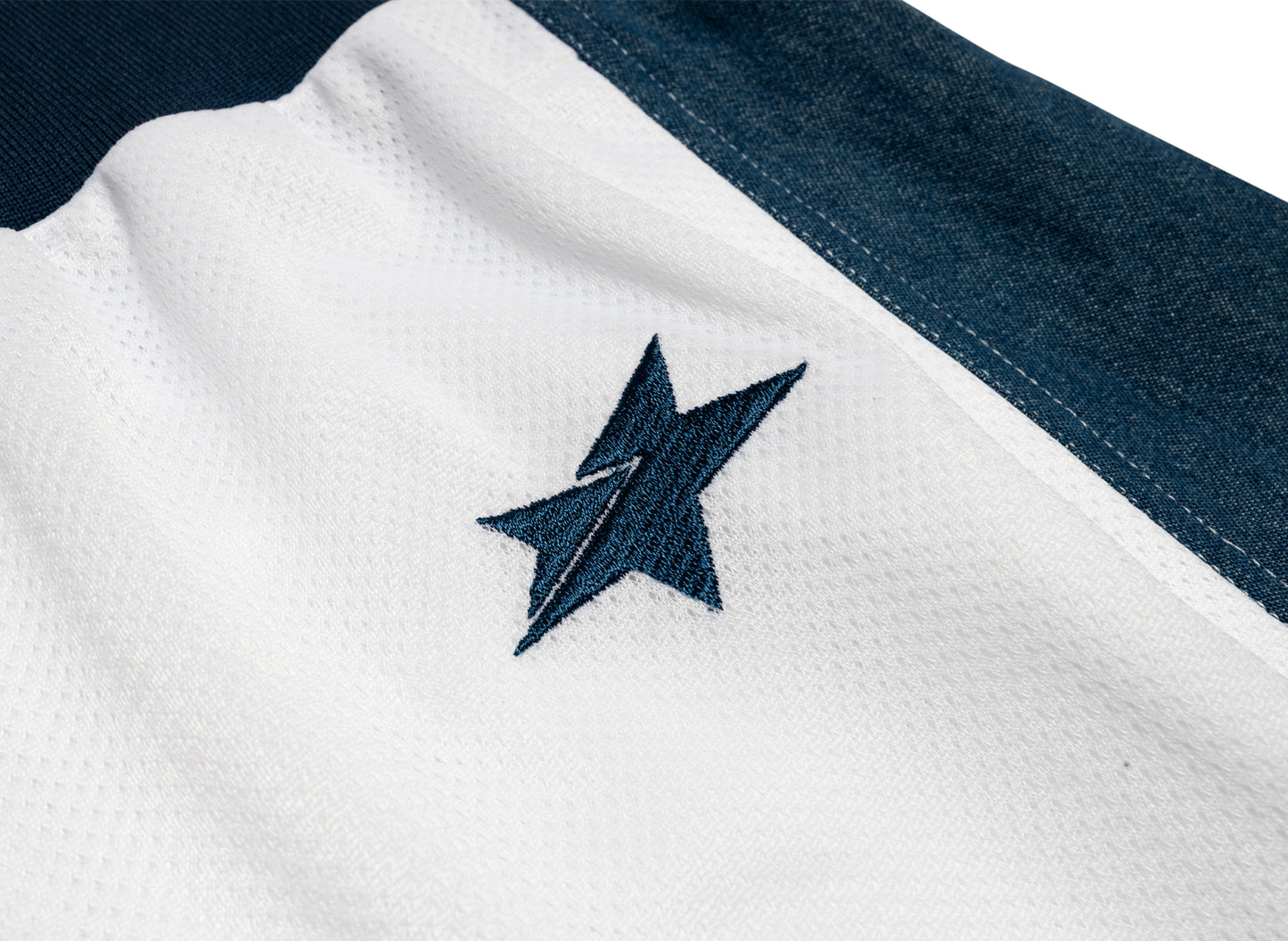 Converse University of Kentucky Basketball Denim Shorts in White — view 5