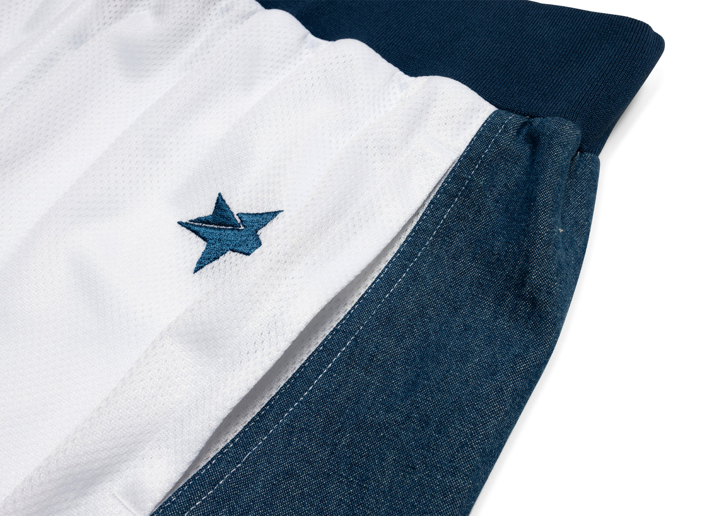 Converse University of Kentucky Basketball Denim Shorts in White — view 6