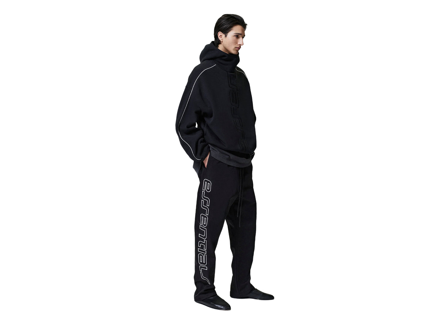 Fear of God Essentials Active Trace Relaxed Sweatpant 'Vintage Black' — view 4