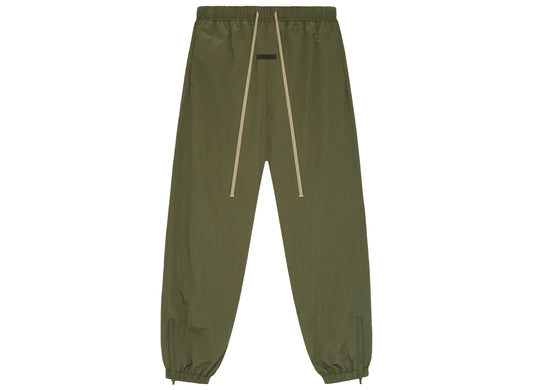Fear of God Essentials Ripstop Trackpants in Military - Damaged