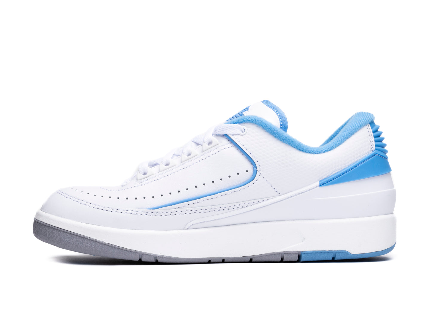 GS Air Jordan 2 Low 'UNC' - view 3