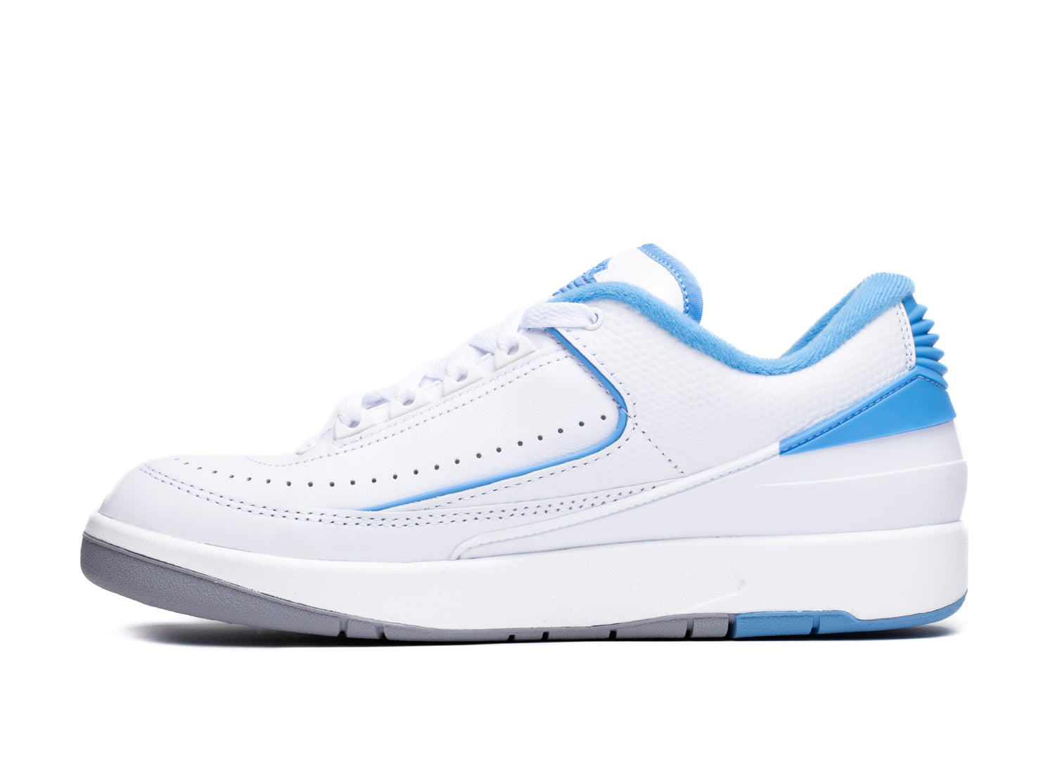 GS Air Jordan 2 Low 'UNC' - view 3