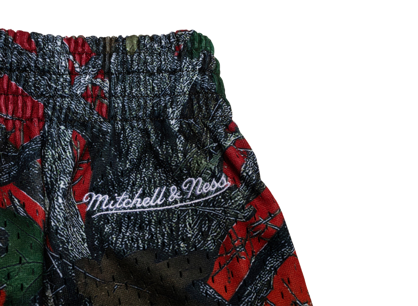 Mitchell & Ness NBA Quiet Blaze 7IN Mesh Shorts Atlanta Hawks — view 4