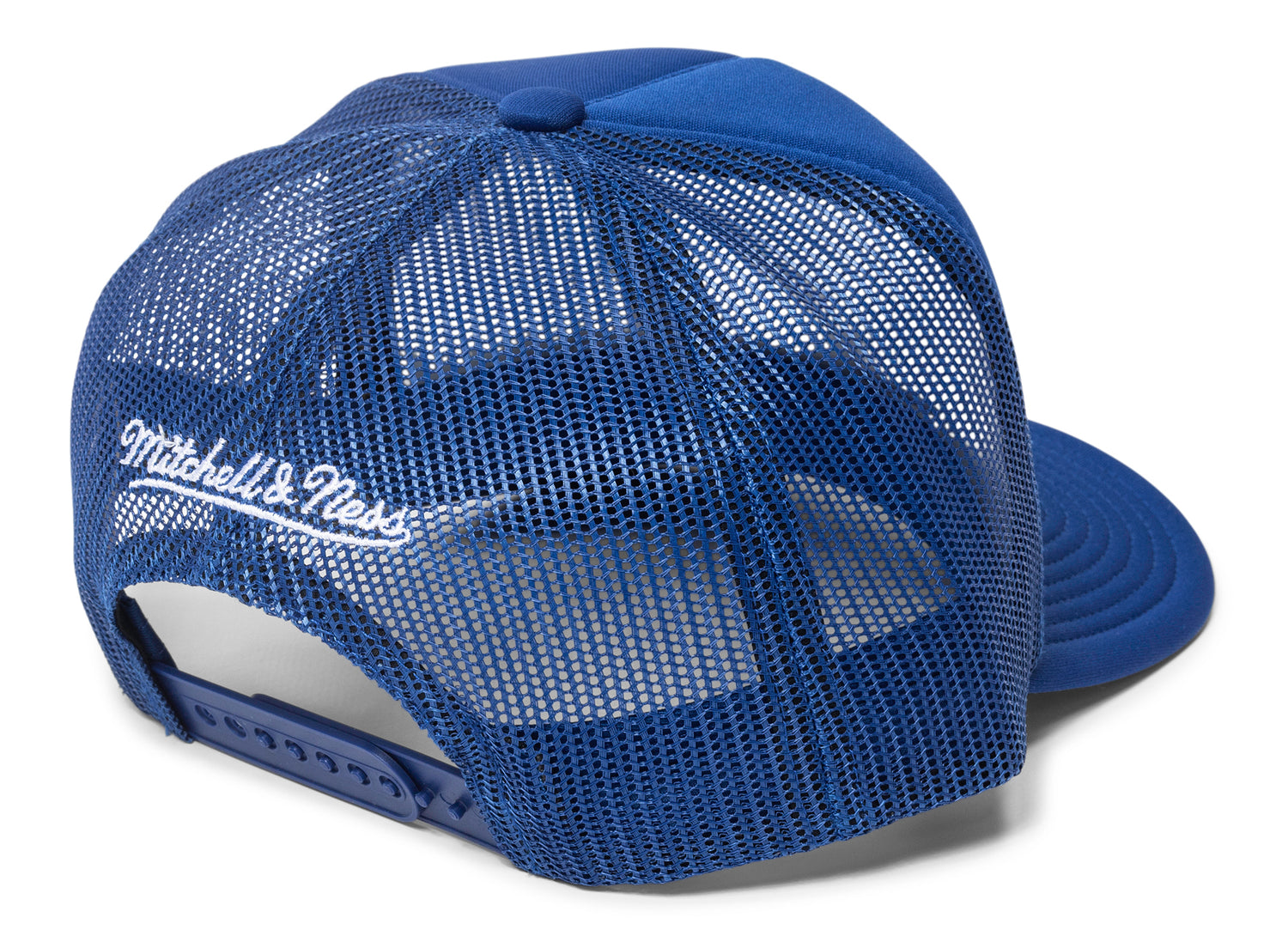 Mitchell & Ness NCAA Kentucky Wildcats Team Trucker Hat - view 3