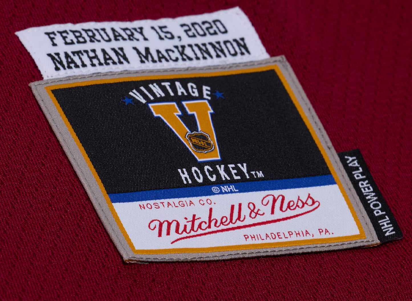 Mitchell & Ness NHL Stadium Series Dark Jersey Colorado Avalanche 2020 Nathan Mackinnon — view 4