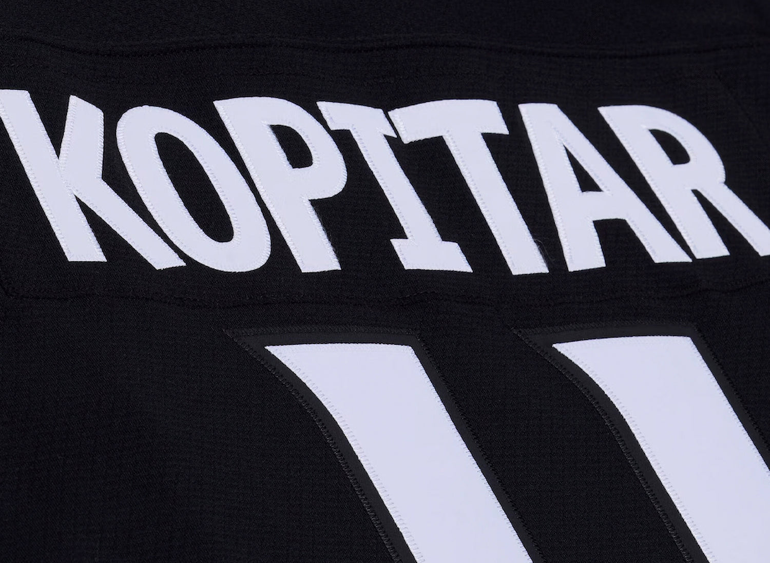 Mitchell & Ness NHL Stadium Series Dark Jersey Los Angeles Kings 2020 Kopitar — view 4