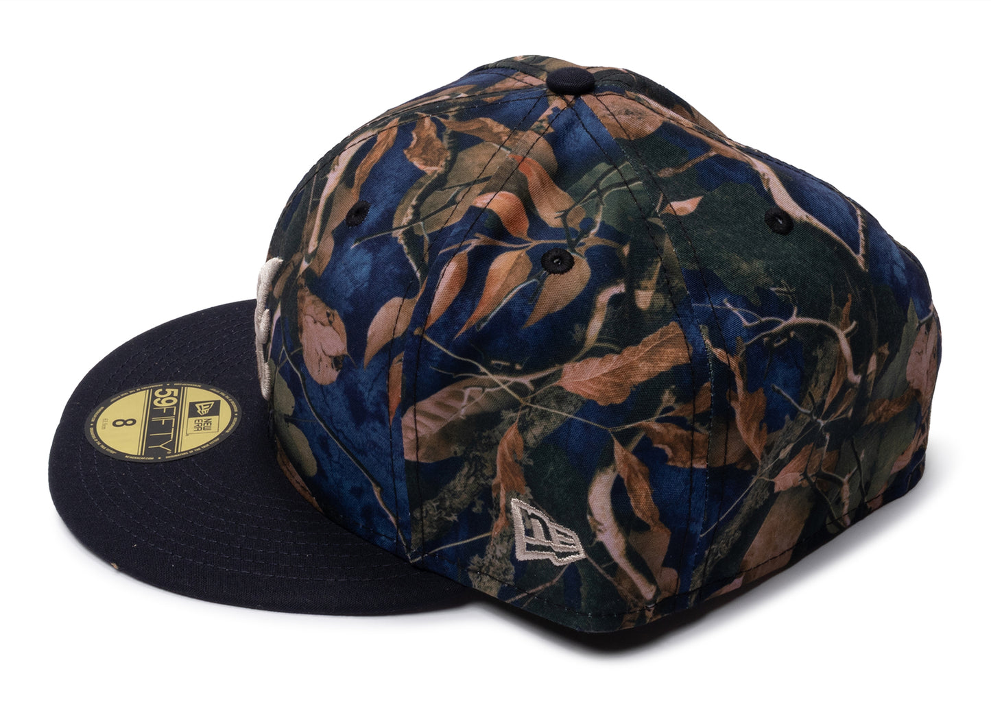 New Era 59Fifty Leaves Atlanta Braves Fitted Hat — view 3