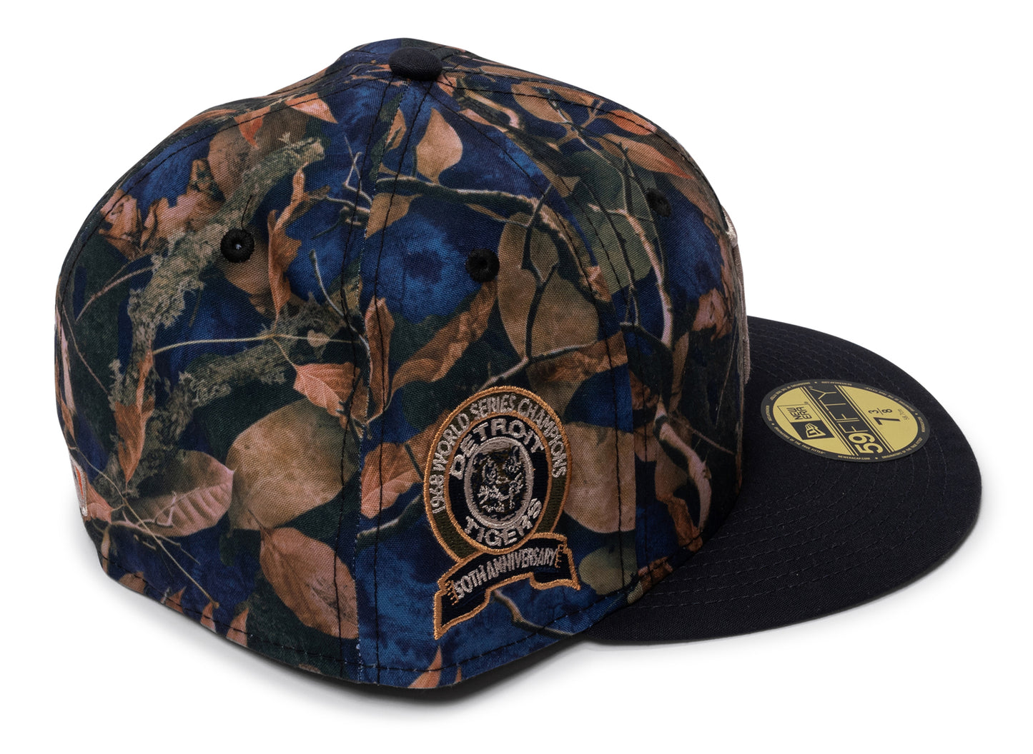 New Era 59Fifty Leaves Detroit Tigers Fitted Hat — view 2