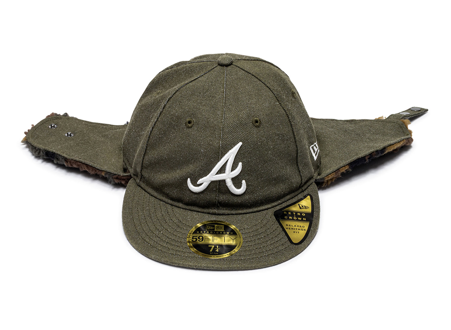 New Era Camo Dog Ear Atlanta Braves Fitted Hat — view 2