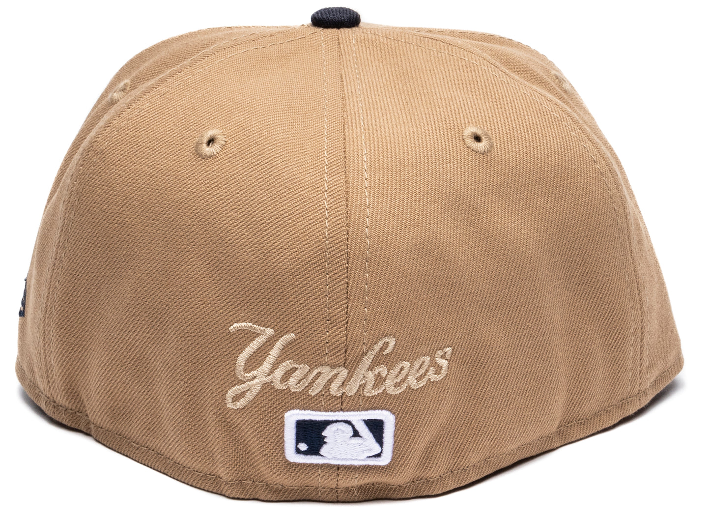 New Era Classic 8-Bit Wordmark New York Yankees Fitted Hat - view 2
