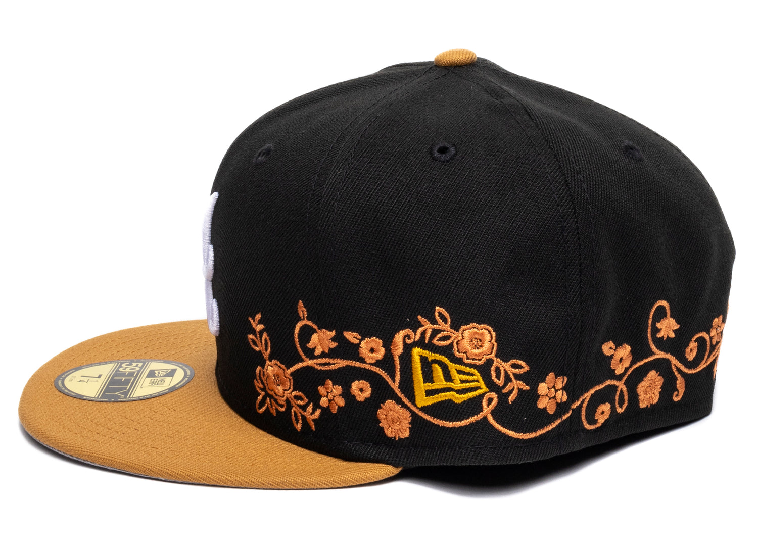 New Era Floral Vine Atlanta Braves Fitted Hat - view 2