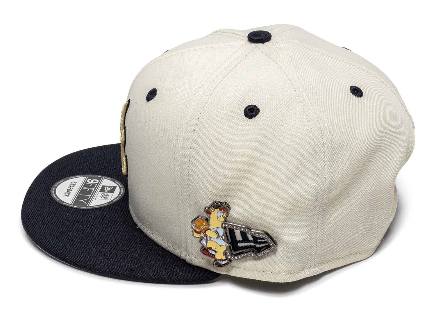 New Era Mascot Pin Atlanta Braves Snapback Hat - view 2